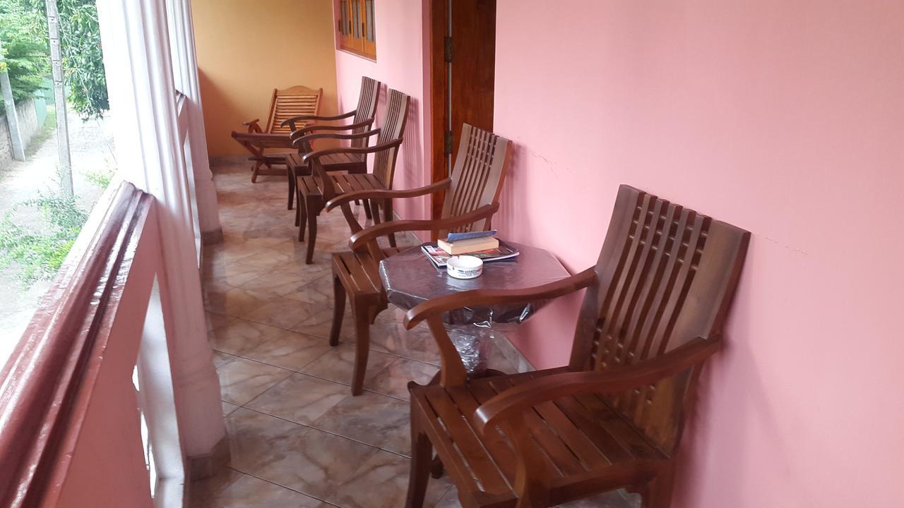 Jaya Home Stay タンガラ エクステリア 写真